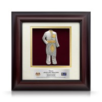 10" x 10" Solid Frame with Gold Plated Pewter : Baju Melayu