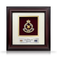 10" x 10" Solid Frame with Gold Plated Pewter : Logo Police Diraja Malaysia (Polis PDRM)