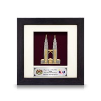 6" x 6" Frame with Gold Plated Pewter : Petronas Twin Towers