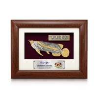 6.5" x 8.5" Solid Frame with Gold Plated Pewter - Asian Arowana