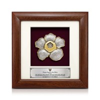 7" x 7" Frame with Gold Plated Pewter - Rafflesia 7" x 7" Frame with Gold Plated Pewter - Rafflesia