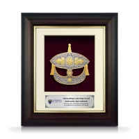 8.5" x 10" Gold Border Solid Frame with Gold Plated Pewter : Wau Bulan