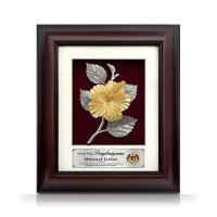 8.5" x 10" Solid Frame with Gold Plated Pewter : Bunga Raya (Hibiscus Flower)