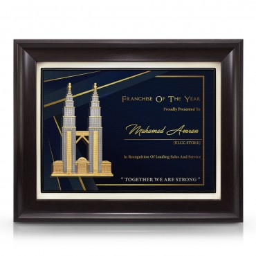 9" x 11" Award Plaque with Gold Plated Pewter : Petronas Twin Towers