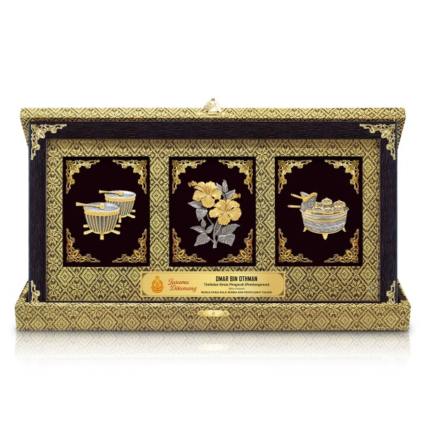 3 In 1 Songket Frame (9