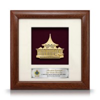 8" x 8" Solid Frame with Gold Plated Pewter - Dewan Undangan Sarawak