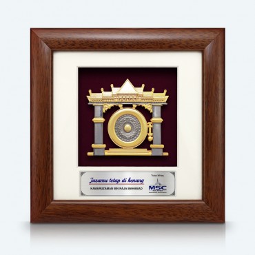 7" x 7" Solid Frame with Gold Plated Pewter - Gong