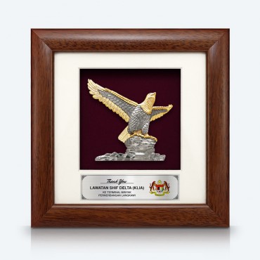 7" x 7" Solid Frame with Gold Plated Pewter - Eagle Langkawi