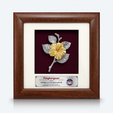 7" x 7" Frame with Gold Plated Pewter - Bunga Raya (Hibiscus Flower)